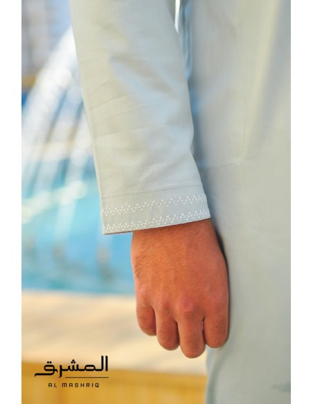 Bahraini Qamis " AL MASHRIQ " pastel green