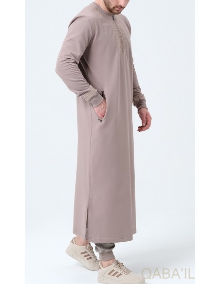 Qamis qabail brodé Sham taupe