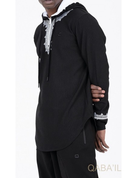 Qabail etniz zwart sweatshirt met reliëf